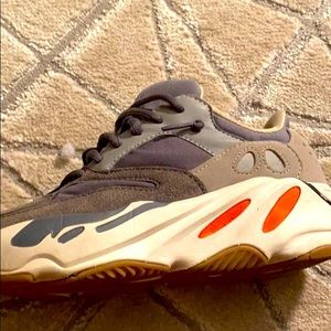 Yeezy 700 wave runner